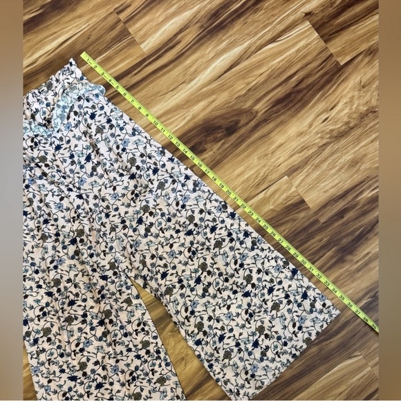 Elliatt Wide-Leg Pants - Picture 5 of 7